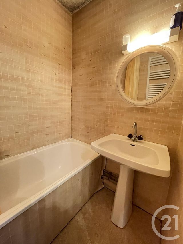 Appartement Studio à louer - 1 pièce - 20.0 m2 - RISOUL - 05 - PROVENCE-ALPES-COTE-D-AZUR - Century 21 S.L.P. Immobilier