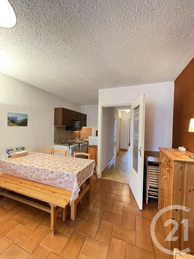 Appartement F2 à louer - 2 pièces - 42.0 m2 - RISOUL - 05 - PROVENCE-ALPES-COTE-D-AZUR - Century 21 S.L.P. Immobilier