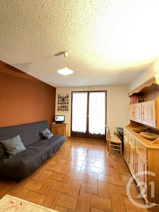 Appartement F2 à louer RISOUL