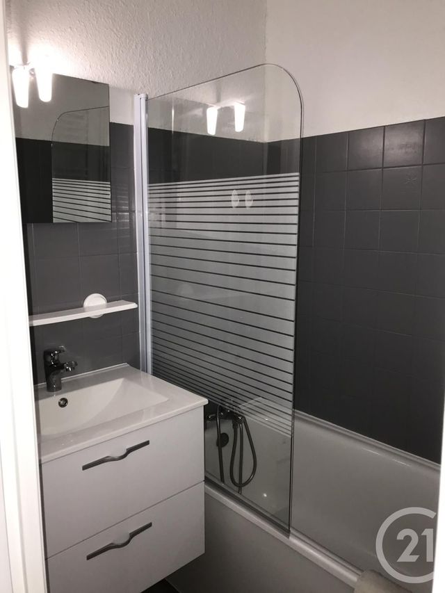 Appartement Studio à louer - 1 pièce - 20.0 m2 - RISOUL - 05 - PROVENCE-ALPES-COTE-D-AZUR - Century 21 S.L.P. Immobilier