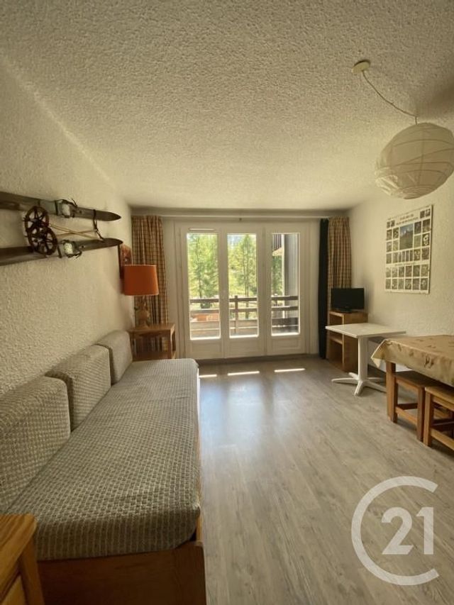 Appartement F2 à louer - 2 pièces - 30.0 m2 - RISOUL - 05 - PROVENCE-ALPES-COTE-D-AZUR - Century 21 S.L.P. Immobilier