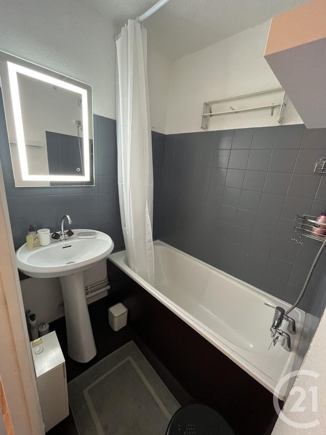 Appartement Studio Cabine à louer - 1 pièce - 20.0 m2 - RISOUL - 05 - PROVENCE-ALPES-COTE-D-AZUR - Century 21 S.L.P. Immobilier