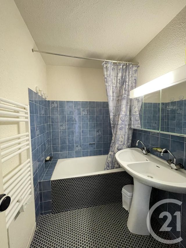 Appartement Studio Cabine à louer - 1 pièce - 25.0 m2 - RISOUL - 05 - PROVENCE-ALPES-COTE-D-AZUR - Century 21 S.L.P. Immobilier