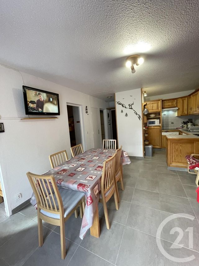 Afficher la photo en grand Appartement Studio double cabine à louer - 2 pièces - 35.0 m2 - RISOUL - 05 - PROVENCE-ALPES-COTE-D-AZUR - Century 21 S.L.P. Immobilier