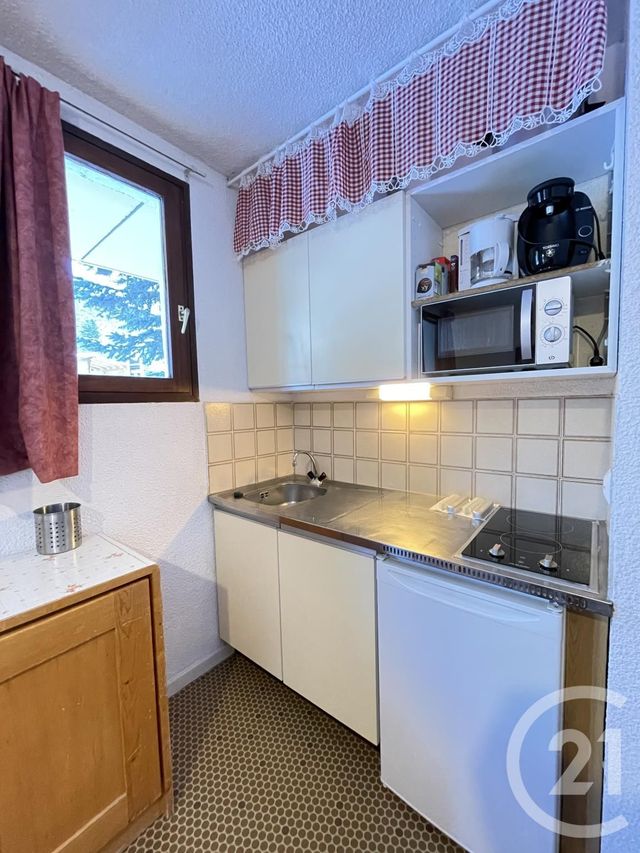 Appartement Studio Cabine à louer - 1 pièce - 28.0 m2 - RISOUL - 05 - PROVENCE-ALPES-COTE-D-AZUR - Century 21 S.L.P. Immobilier