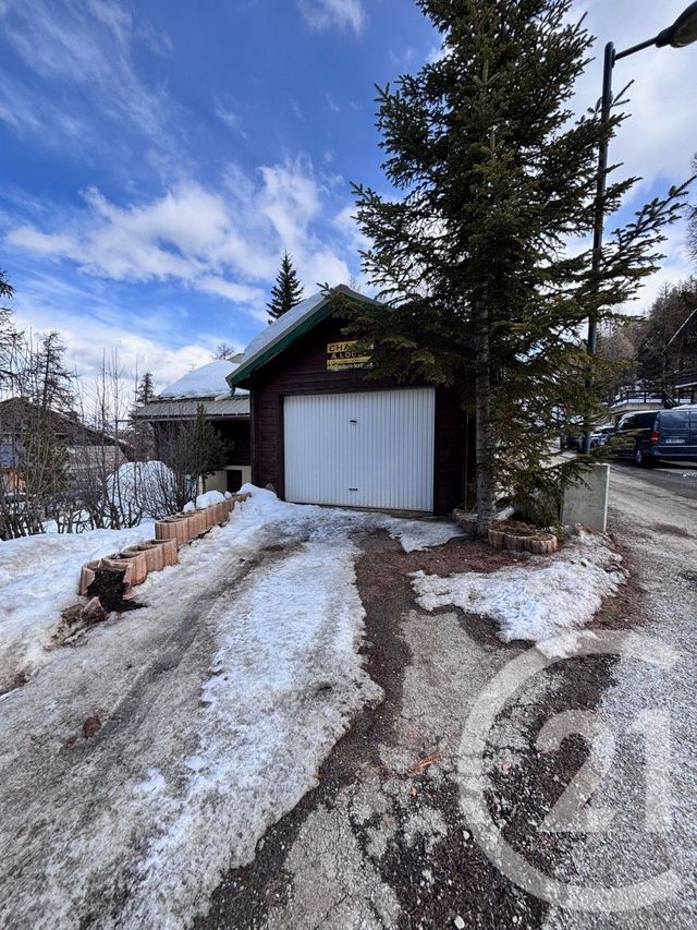 Afficher la photo en grand Appartement T5 à vendre - 6 pièces - 110.0 m2 - RISOUL - 05 - PROVENCE-ALPES-COTE-D-AZUR - Century 21 S.L.P. Immobilier