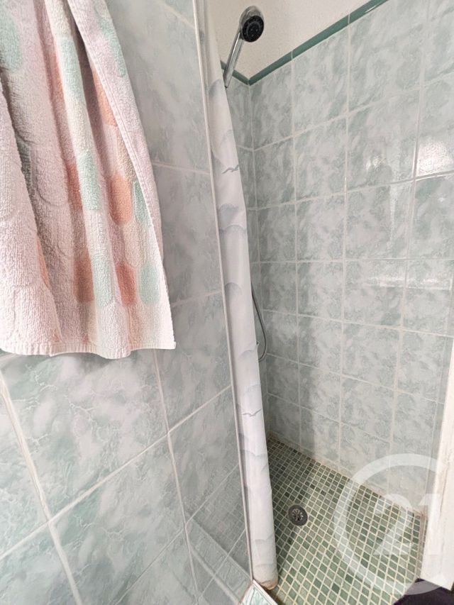 Afficher la photo en grand Appartement T3 à vendre - 3 pièces - 38.79 m2 - RISOUL - 05 - PROVENCE-ALPES-COTE-D-AZUR - Century 21 S.L.P. Immobilier