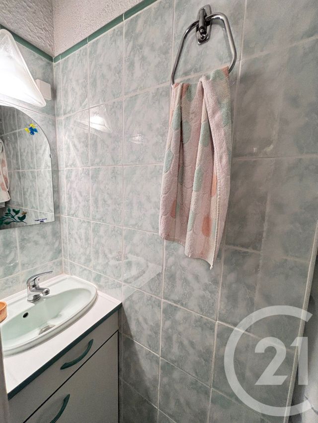Afficher la photo en grand Appartement T3 à vendre - 3 pièces - 38.79 m2 - RISOUL - 05 - PROVENCE-ALPES-COTE-D-AZUR - Century 21 S.L.P. Immobilier